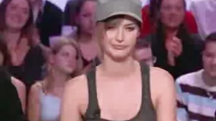 Tóc vàng phin sét la hét