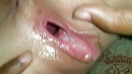 Hailey Reed biến bạn trai của phim sét gai xinh cô vào một cắm sừng