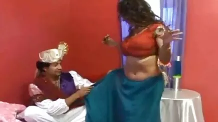 Quay về căn hộ-Gina phim sét u40 Steve-Bẩn thỉu thiếu cô gái