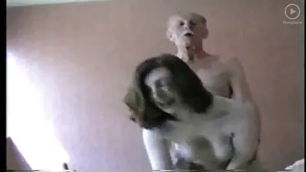 Vành đai quất phim sét vú to và kem